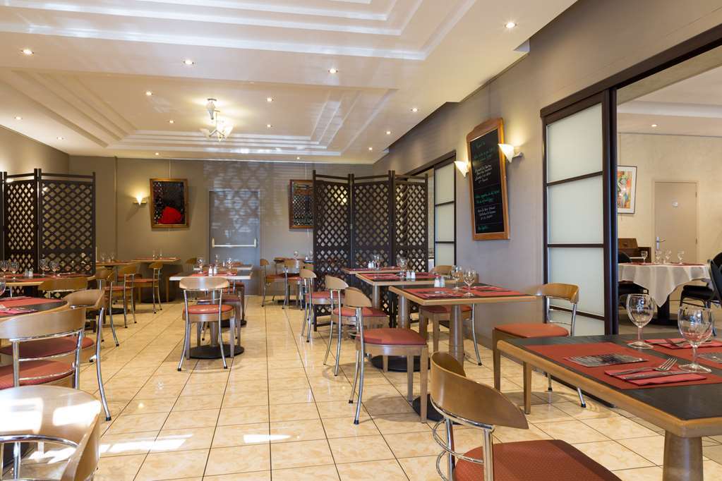Hotel Confort Le Moulin Rouge Terrasson Servis gambar