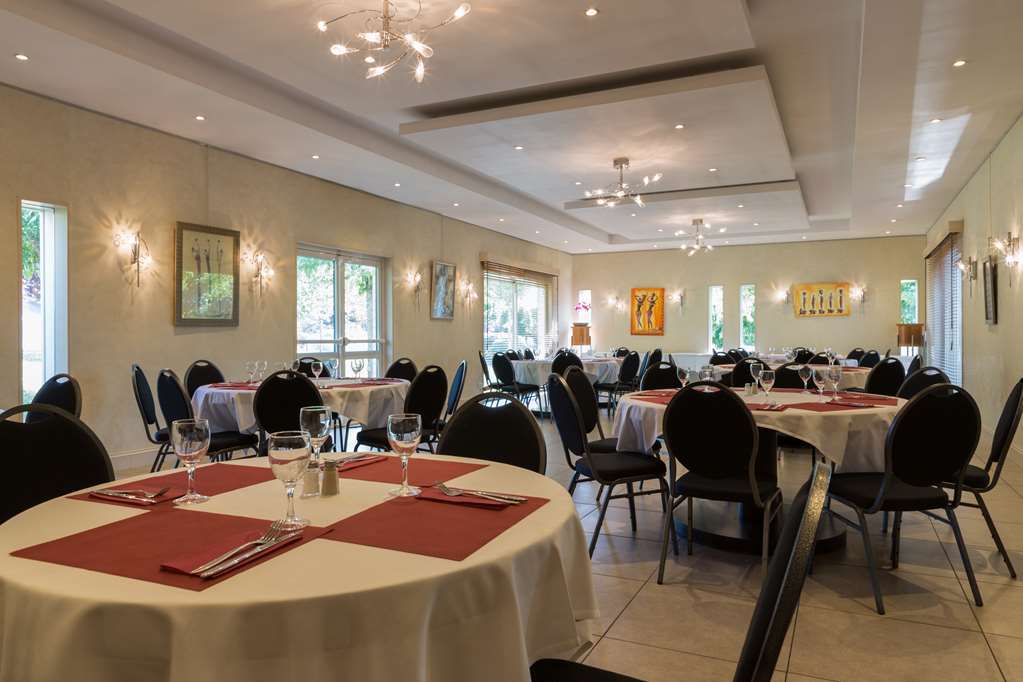 Hotel Confort Le Moulin Rouge Terrasson Restoran gambar